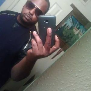 Meet your Posher, Derrick